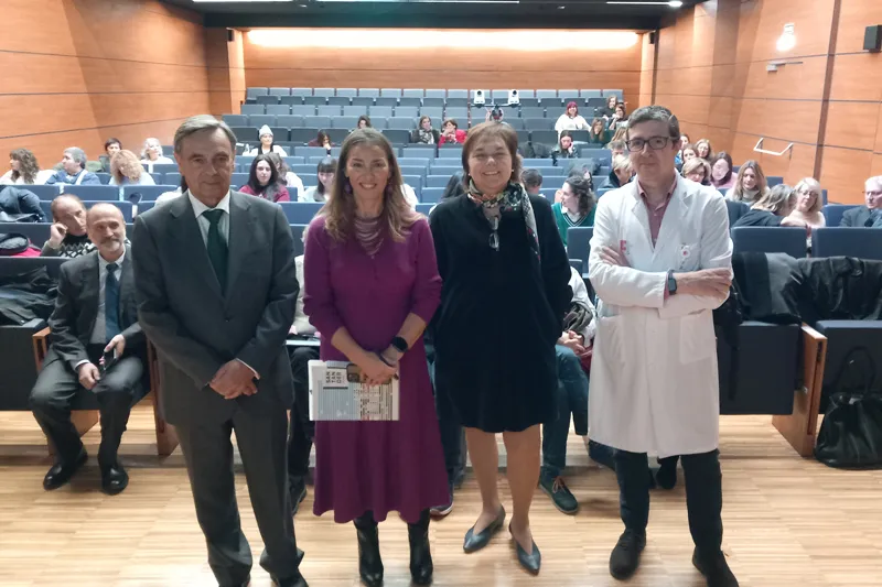  El actual diagnóstico molecular para indicar tratamientos más precisos y el horizonte de la protonterapia marcan el rumbo del abordaje oncológico en Cantabria
