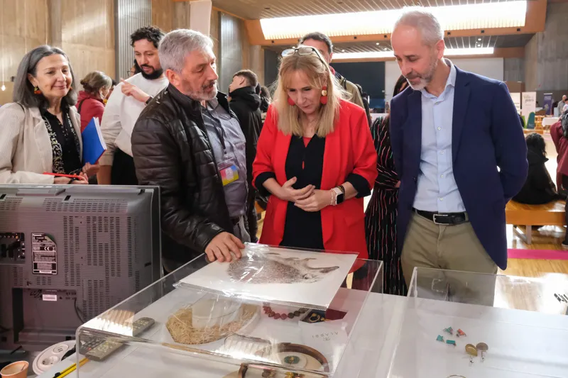  Más de un millar de estudiantes visitan la IV Feria de Enseñanzas Artísticas en su primera jornada