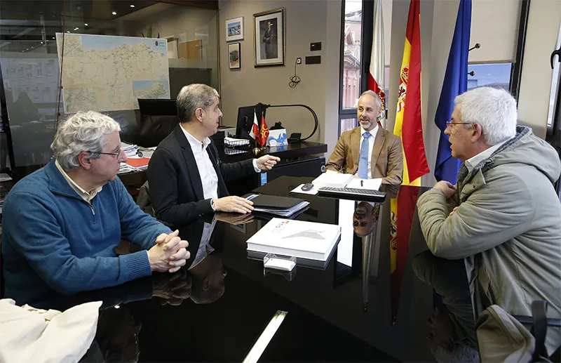  Educación y el Colegio Profesional de Ciencias Políticas y Sociología de Cantabria estudian establecer líneas de colaboración conjuntas