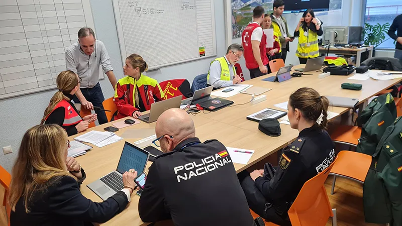  Más de 230 personas participan en un simulacro de accidente aéreo organizado por el Gobierno y el aeropuerto