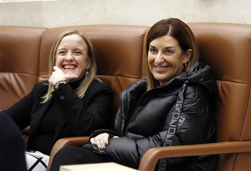  Urrutia pide a los grupos políticos que debatan y mejoren la ley de Simplificación Administrativa que «revolucionará» la gestión pública y la actividad económica