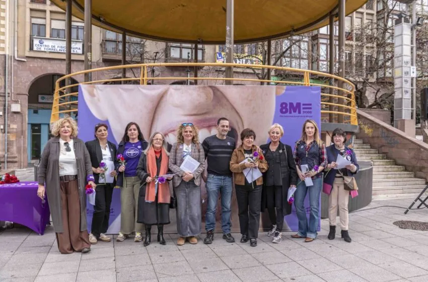 Noticias de Cantabria | El Cántabro | Torrelavega celebra el 8M con la lectura del Manifiesto del Consejo Municipal de la Mujer