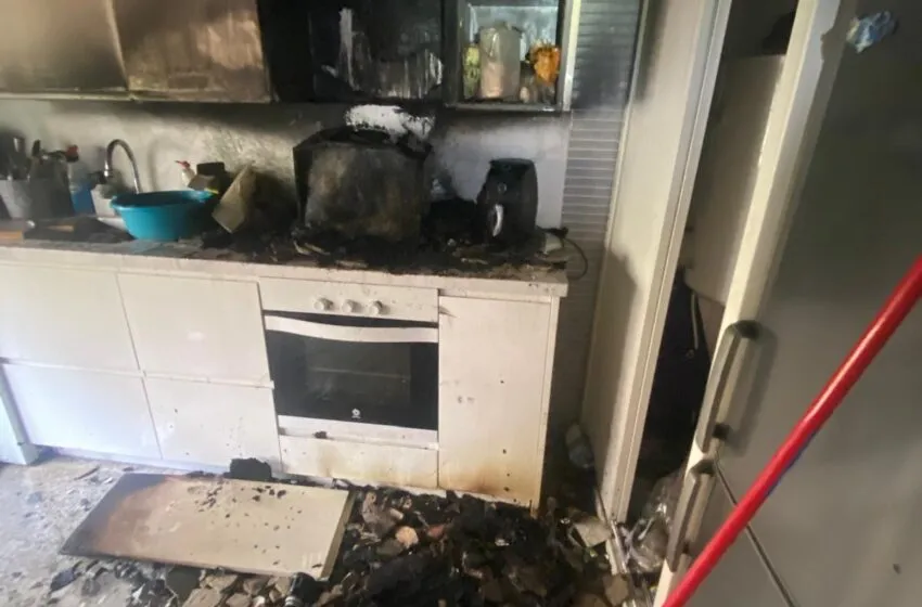  Cinco personas afectadas por inhalación de humo en un incendio en una vivienda de San Vicente de la Barquera