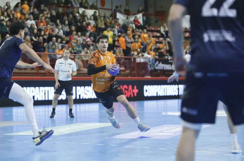 Noticias de Cantabria | El Cántabro | El Bathco BM Torrelavega ata a Carlos Gómez