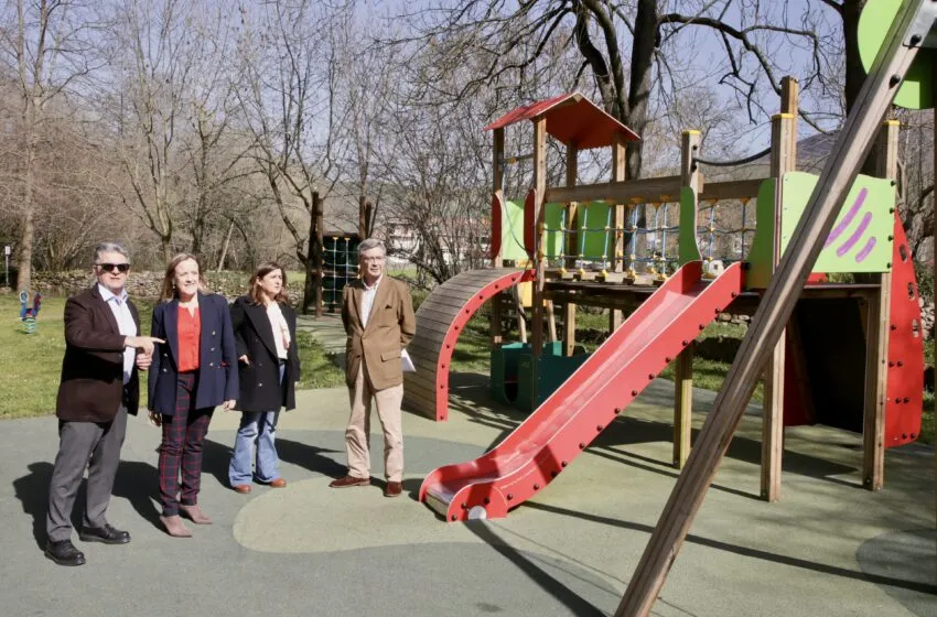  Selaya estrena parque infantil con el apoyo de la Consejería de Presidencia
