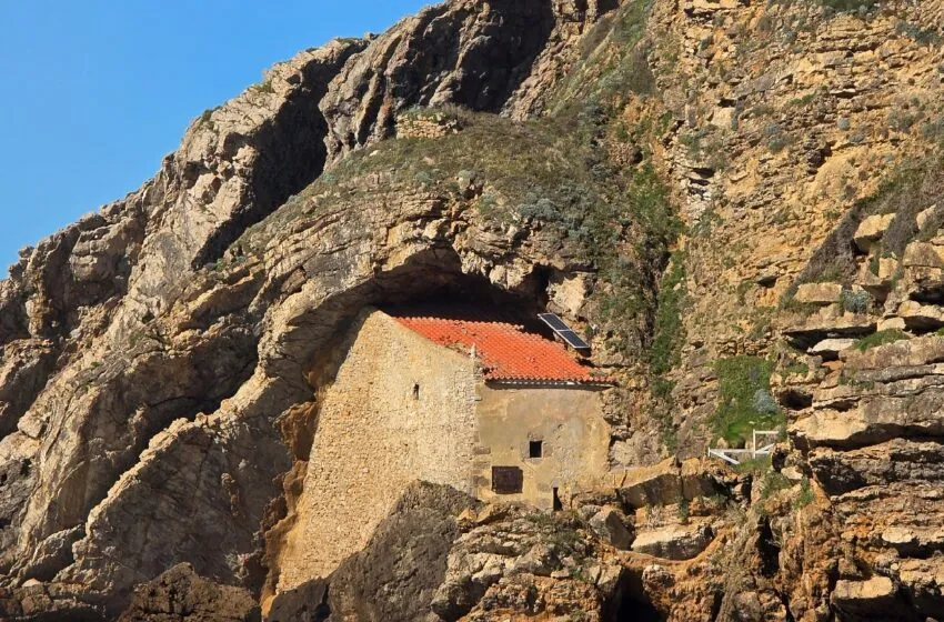 Noticias de Cantabria | El Cántabro | En Rincones de Cantabria; Santa Justa, la ermita encajada en la roca que guarda el alma marinera de Santillana del Mar