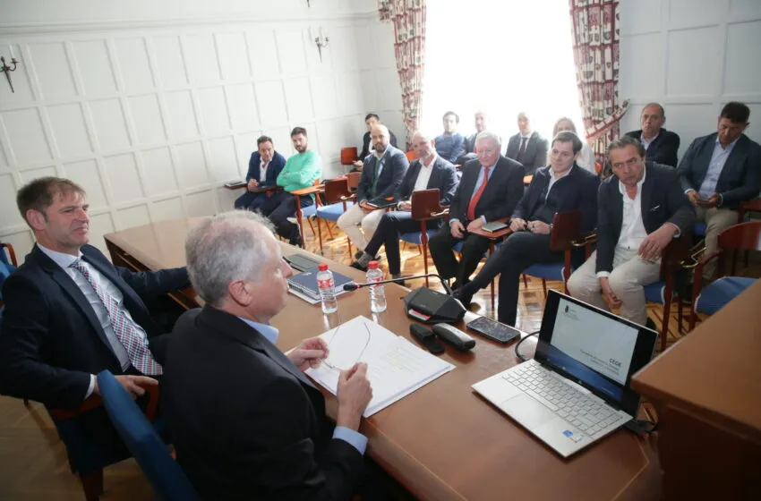 Noticias de Cantabria | El Cántabro | Arasti presenta las políticas de la Consejería en la CEOE y comparte los avances de esta legislatura