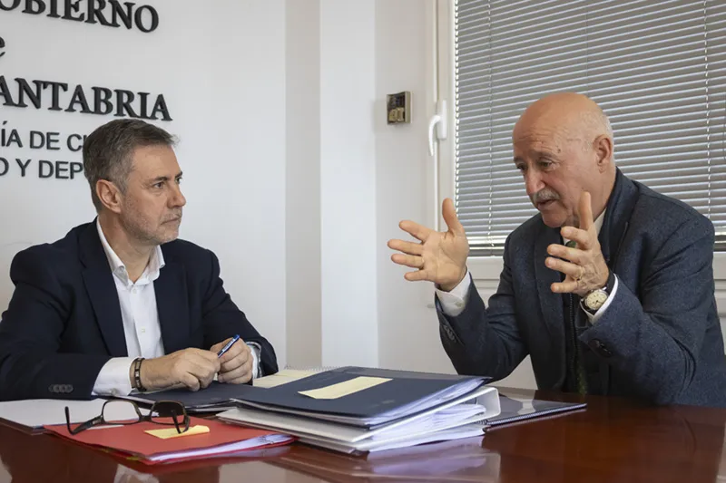  Martínez Abad muestra la disposición del Gobierno en reforzar la promoción turística de Hermandad Campoo de Suso