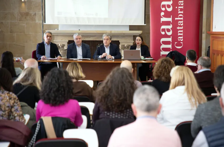  Luis Ángel Agüeros presenta en Reinosa el proyecto TriRuralTech para fomentar la digitalización y el emprendimiento rural
