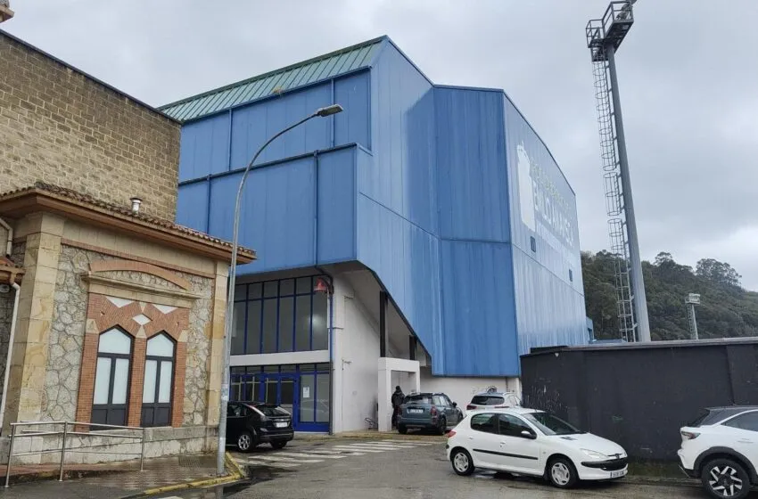  El Ayuntamiento de Laredo reparará los canalones del Polideportivo Emilio Amavisca por casi 10.000 euros