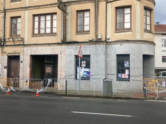 Noticias de Cantabria | El Cántabro | El PP de Val de San Vicente insta al ayuntamiento a actuar ante la situación de deterioro del edificio Hostal La Torre de Unquera