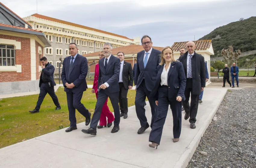 Noticias de Cantabria | El Cántabro | La consejera de Presidencia asiste a la inauguración de la reforma del Centro Penitenciario de El Dueso, en Santoña