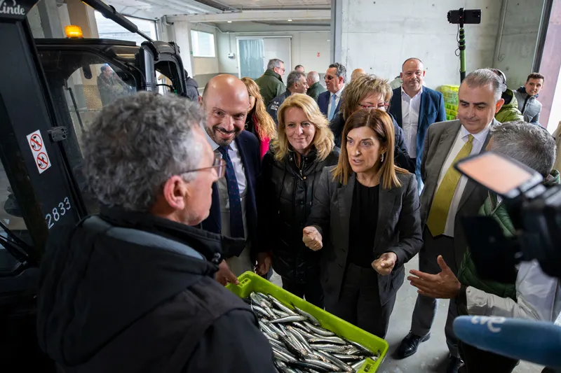  Buruaga inaugura la ampliación de la lonja de Laredo tras una inversión del Gobierno de 900.000 euros