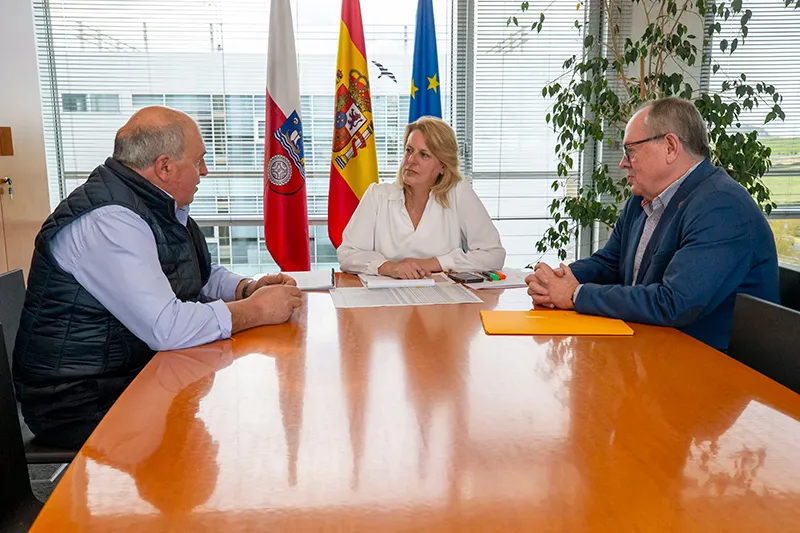  Desarrollo Rural colaborará con Campoo de Yuso para mejorar sus infraestructuras agrarias