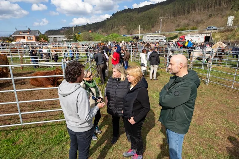  María Jesús Susinos destaca el éxito de la feria de ‘El Ángel’ con la presencia de más de 400 animales y 43 ganaderías