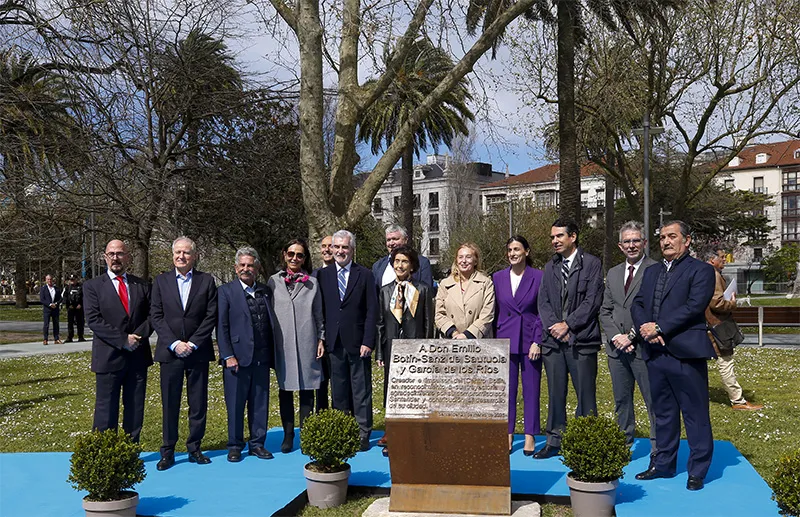 Noticias de Cantabria | El Cántabro | El Gobierno participa en el acto de inauguración de la Plaza Botín en reconocimiento al que fuera presidente del Banco Santander