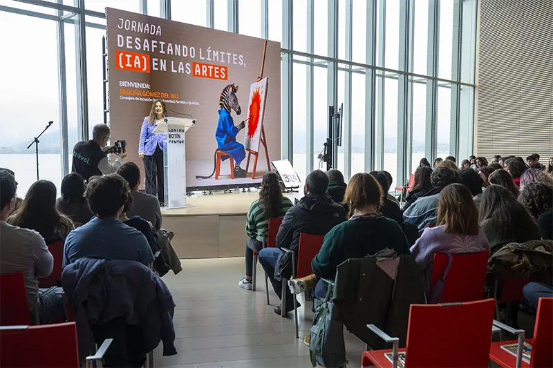 Noticias de Cantabria | El Cántabro | Gómez del Río destaca "la oportunidad y el reto" que representa la IA para potenciar la creatividad y el talento de los creadores artísticos