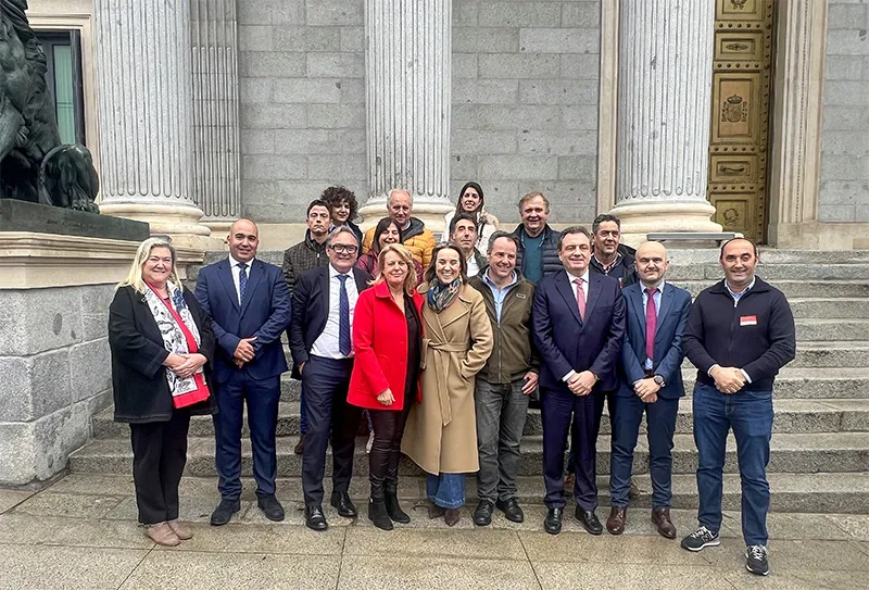 Noticias de Cantabria | El Cántabro | Buruaga, sobre el lobo: "Los cántabros hemos logrado una gran victoria frente al autoritarismo del Gobierno de Pedro Sánchez"