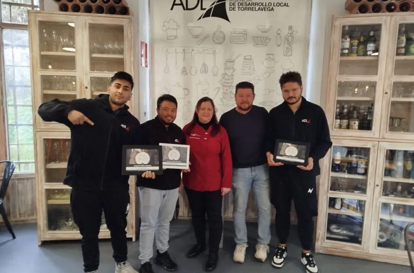 Noticias de Cantabria | El Cántabro | Tres alumnos de la Escuela de Talento Joven de Torrelavega premiados en el Concurso de Chef y Maître Cantabria 2025’