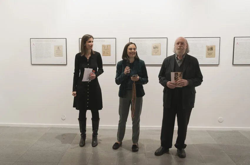 Noticias de Cantabria | El Cántabro | La UC inaugura su temporada expositiva con ‘Historias para contar y cantar: la vida en papeles’