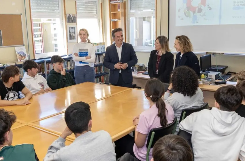  El Ayuntamiento de Camargo acoge el viernes la final de la Liga de Debate Intercentros con la participación de 18 estudiantes