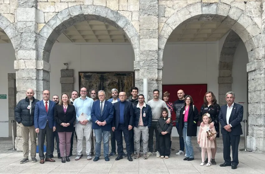  El Parlamento de Cantabria respalda por unanimidad la jubilación anticipada para los trabajadores del sector químico