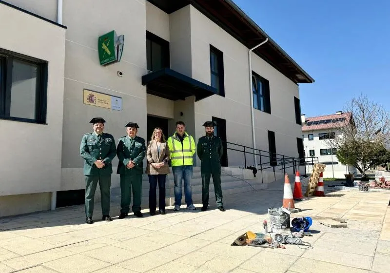 Noticias de Cantabria | El Cántabro | La delegada del Gobierno visita el acuartelamiento de Reinosa, cuyas obras de rehabilitación energética entran en su fase final
