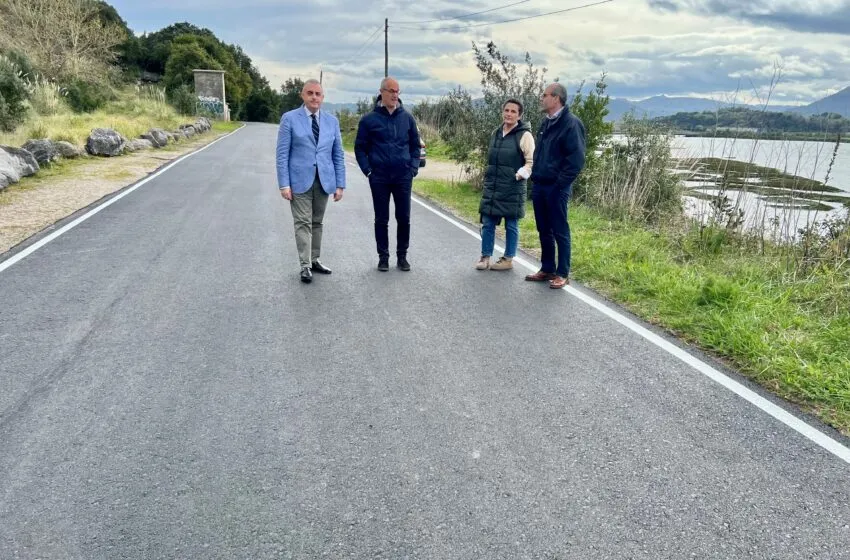  Media inaugura las obras de mejora en la carretera de Escalante a Montehano