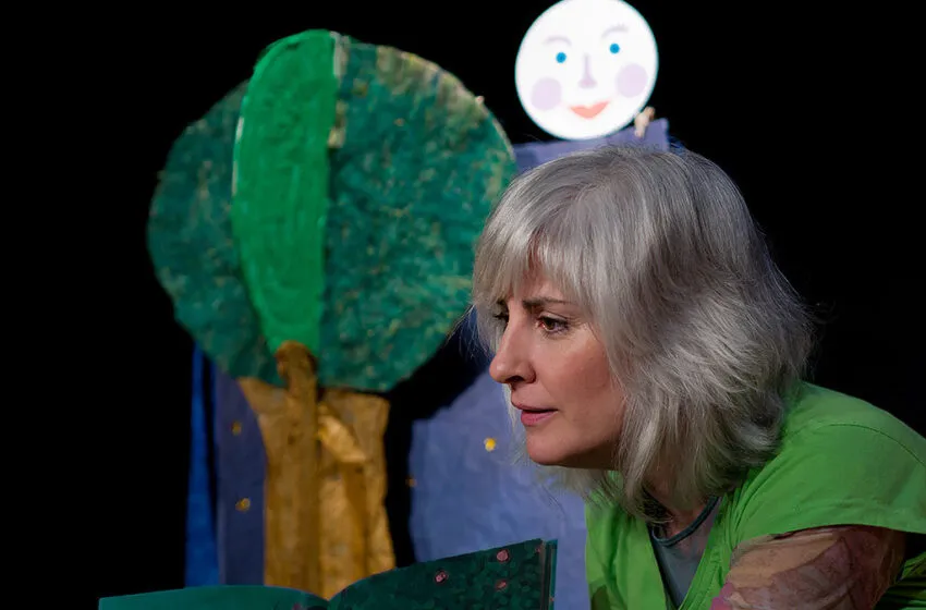 Noticias de Cantabria | El Cántabro | Proyecciones, cuentacuentos, conferencias y propuestas escénicas conforman el programa de Cultura para celebrar el Día del Libro en la Biblioteca Central