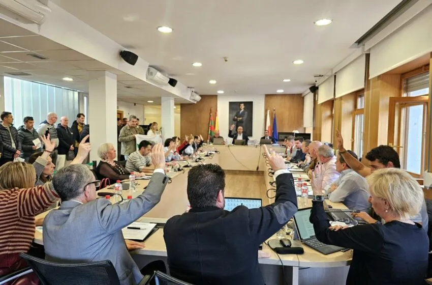 Noticias de Cantabria | El Cántabro | El Pleno de la Corporación aprueba la adjudicación del nuevo contrato del servicio de transporte urbano y escolar