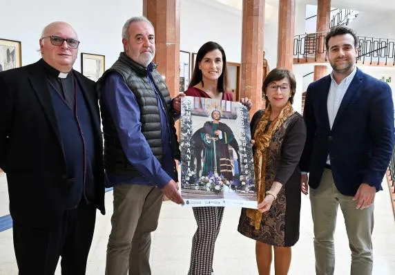 Noticias de Cantabria | El Cántabro | Santander da inicio a su Semana Santa con la inauguración de la exposición de pasos