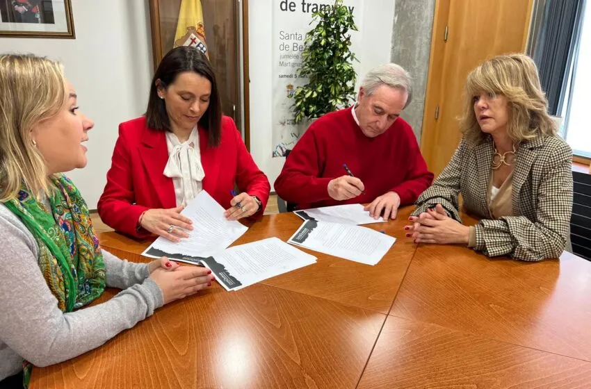  El Ayuntamiento de Bezana y Costa Quebrada firman el convenio de colaboración para 2025