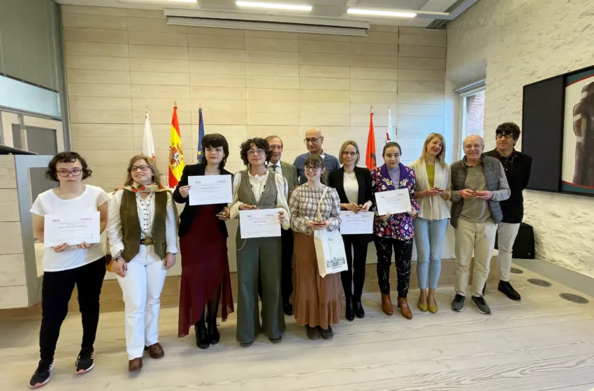  La Fundación Comillas entrega los premios del IV Certamen Literario Cascabel de Poesía y Relato Breve