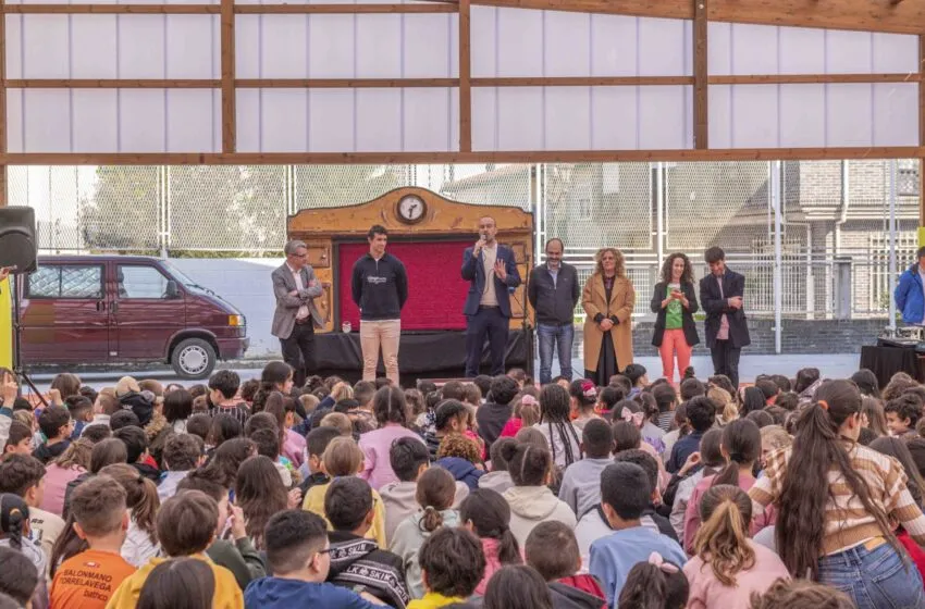 Noticias de Cantabria | El Cántabro | Inaugurada la nueva pista cubierta del Colegio Menéndez Pelayo