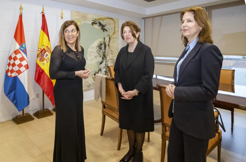 Noticias de Cantabria | El Cántabro | La presidenta Buruaga recibe a la embajadora de Croacia en España, Nives Malenica