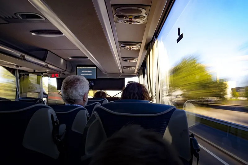 El Gobierno pondrá en marcha un sistema digital y sostenible de información al viajero que mejorará el servicio a los usuarios de autobuses interurbanos