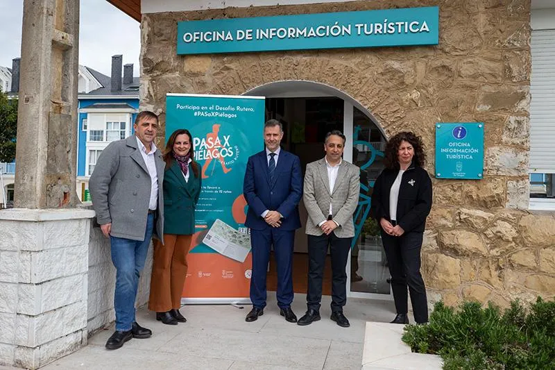 Noticias de Cantabria | El Cántabro | Martínez Abad destaca la importante labor de las oficinas de turismo que "facilitan una experiencia más satisfactoria a los visitantes"
