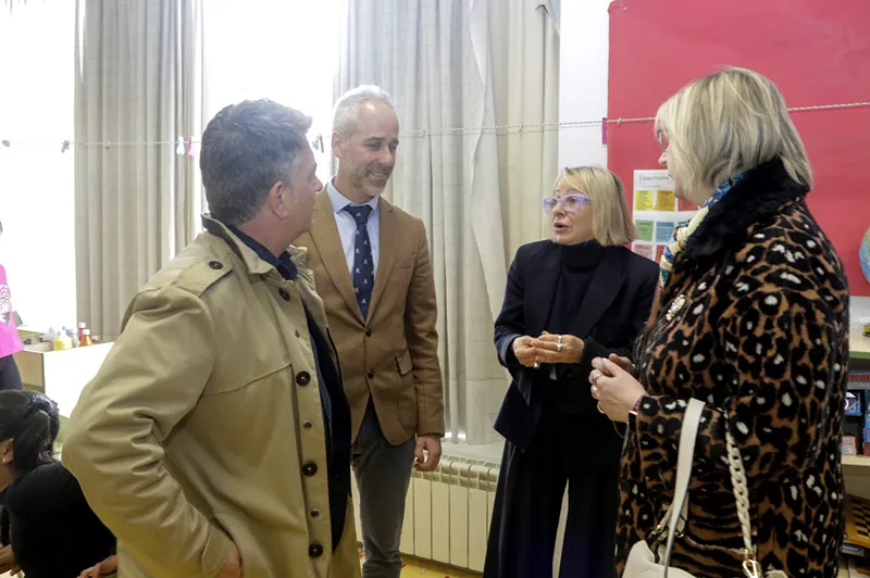  Educación solucionará los problemas de climatización en el CEIP El Castañal de Selaya