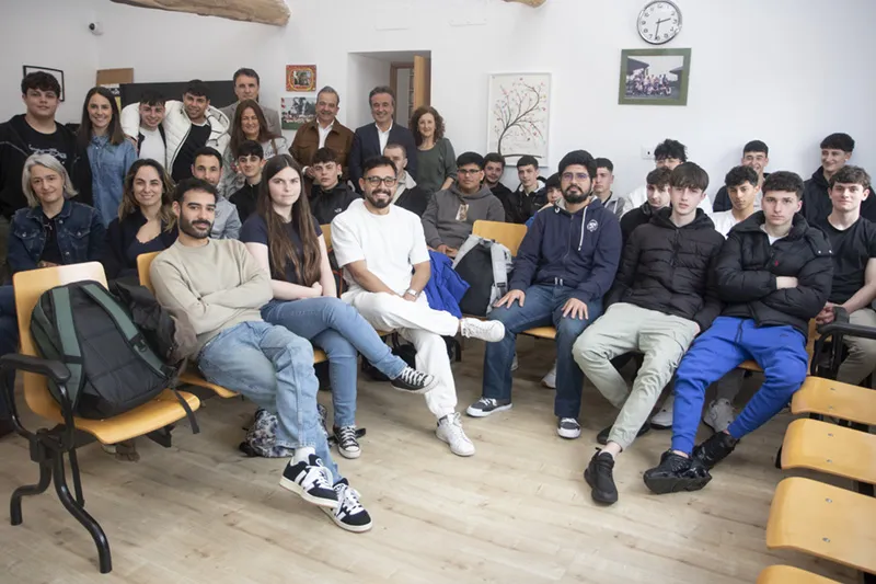  Gómez del Río apuesta por el proyecto ‘Conectando pasión y solidaridad en la economía’ como espacio de experiencia y reflexión en emprendimiento juvenil