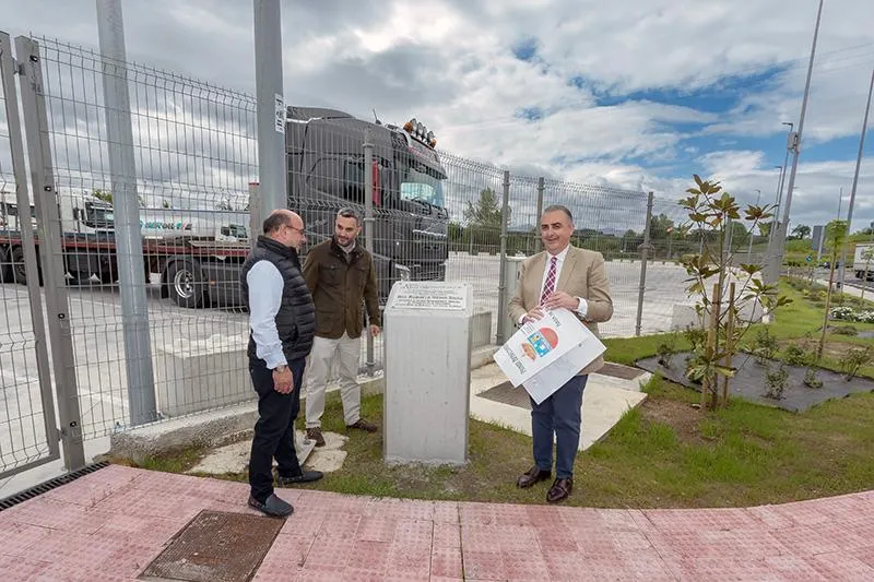 Noticias de Cantabria | El Cántabro | Roberto Media inaugura el aparcamiento de camiones en el área de servicio Los Arcos (Anero)