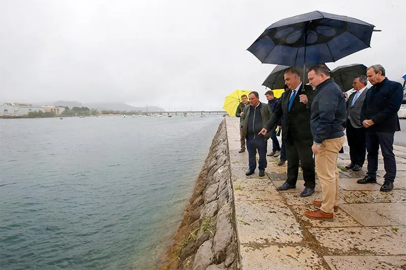 Noticias de Cantabria | El Cántabro | Fomento adjudica en cerca de 184.000 euros las obras de extracción de arena en la dársena circular del puerto de Santoña