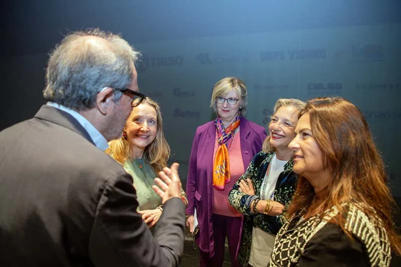 Noticias de Cantabria | El Cántabro | Gómez del Río alienta a los jóvenes para atreverse "a pensar diferente y a ser unos cántabros innovadores"