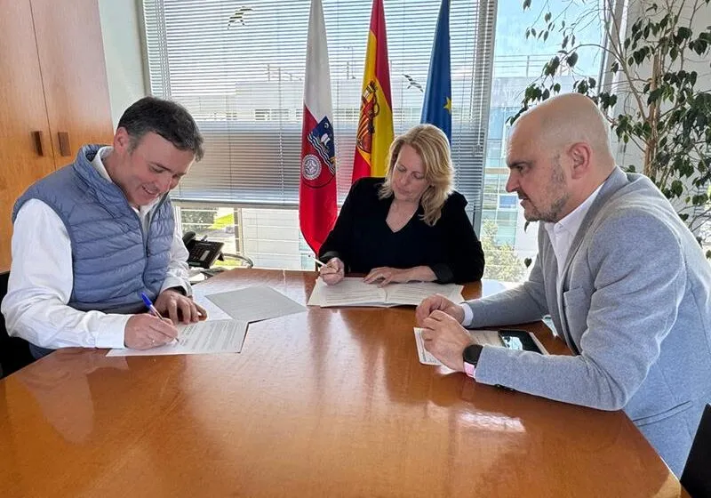 Noticias de Cantabria | El Cántabro | Desarrollo Rural firma el convenio para apoyar con 1,4 millones el programa Naturea Cantabria