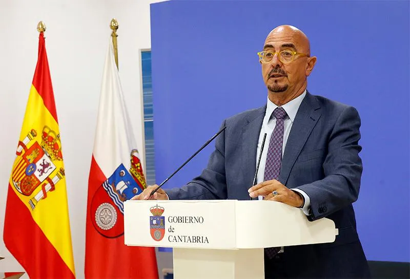 Noticias de Cantabria | El Cántabro | Pascual afirma que la Ley del Medicamento no se puede imponer sin contar con las comunidades autónomas ni con el sector farmacéutico