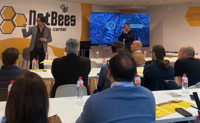 EL ALCALDE DE ASTILLERO VISITA MAFLOW EN GUARNIZO TRAS SER ELEGIDA POR NISSAN COMO PROVEEDOR EXCLUSIVO PARA EL MODELO QASHQAI