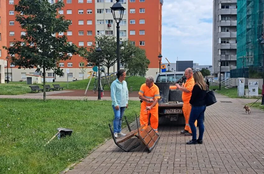  El Ayuntamiento de Camargo avanza en el plan de renovación y mejora del mobiliario urbano