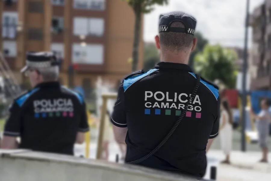 Noticias de Cantabria | El Cántabro | CSIF denuncia el “abandono” de la Policía Local de Camargo por la falta y baja calidad de los uniformes