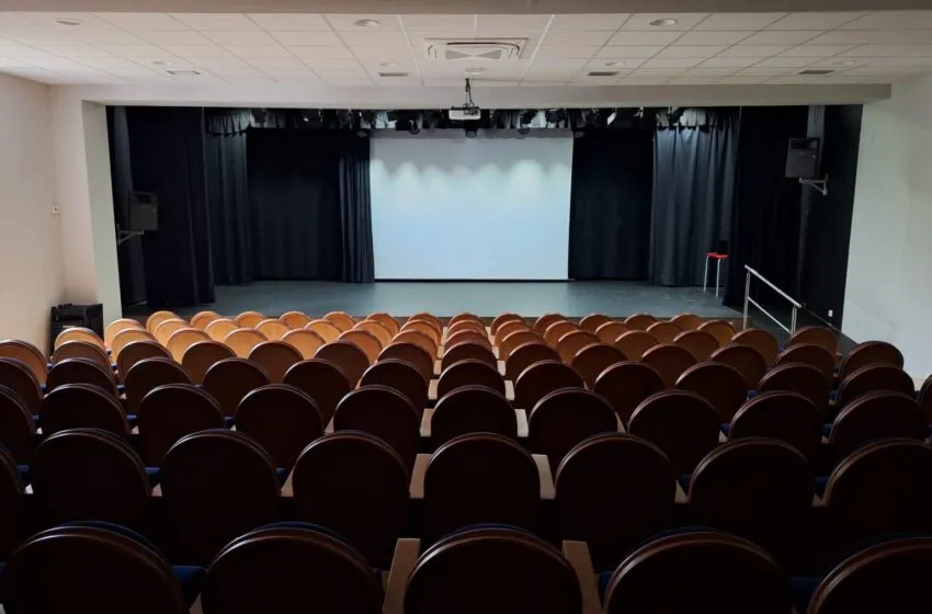  Mejoras en el salón de actos de la Fundación Orense en Ramales de la Victoria: climatización y seguridad reforzada