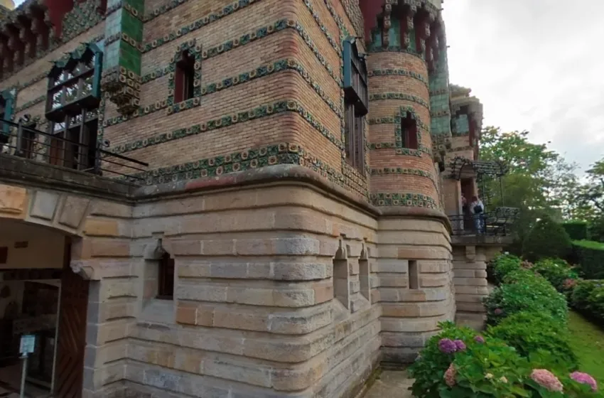 Noticias de Cantabria | El Cántabro | Educación estudiará colaborar con el 'Capricho de Gaudí' para promocionar entre los escolares cántabros su proyecto educativo