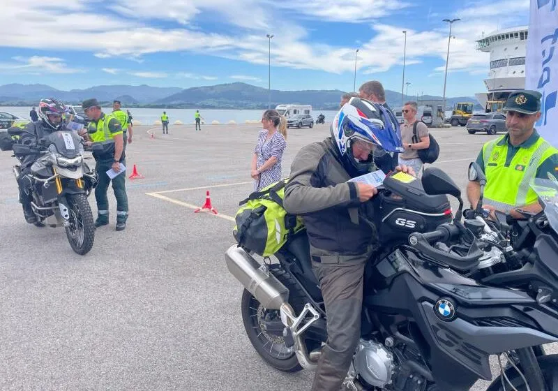 Noticias de Cantabria | El Cántabro | Tráfico inicia una campaña especial de control de motocicletas para reducir la siniestralidad en carretera